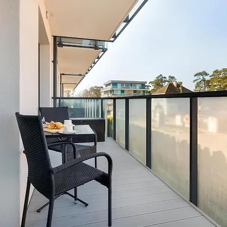 Apartment By The Sea,