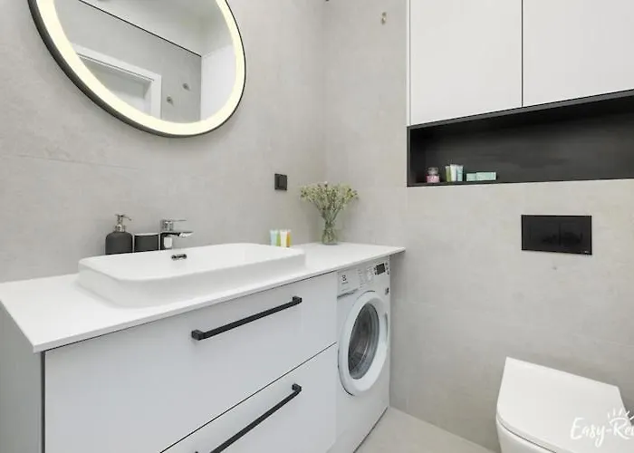 Διαμέρισμα In By The *